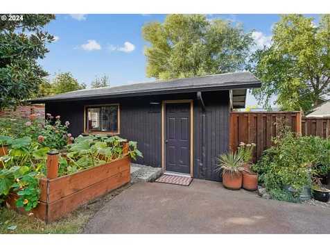 7215 Ne Mallory Avenue Portland OR 97211