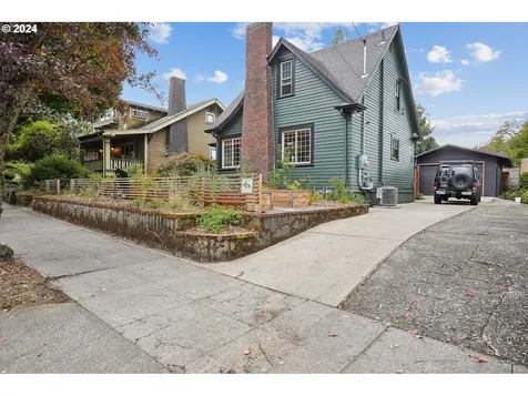 7215 Ne Mallory Avenue Portland OR 97211