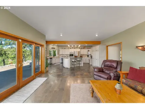 143 Redtail Ridge Lane Roseburg OR 97471