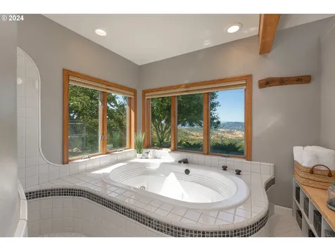 143 Redtail Ridge Lane Roseburg OR 97471