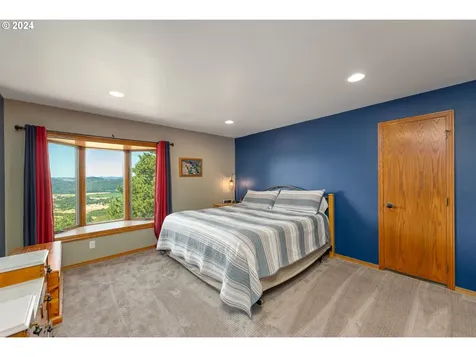 143 Redtail Ridge Lane Roseburg OR 97471