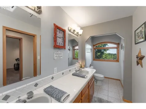 143 Redtail Ridge Lane Roseburg OR 97471
