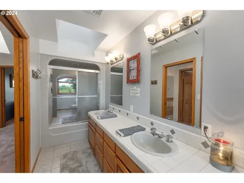 143 Redtail Ridge Lane Roseburg OR 97471