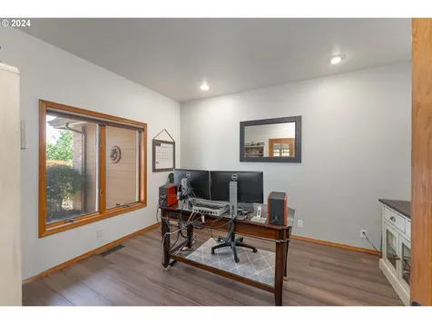 143 Redtail Ridge Lane Roseburg OR 97471