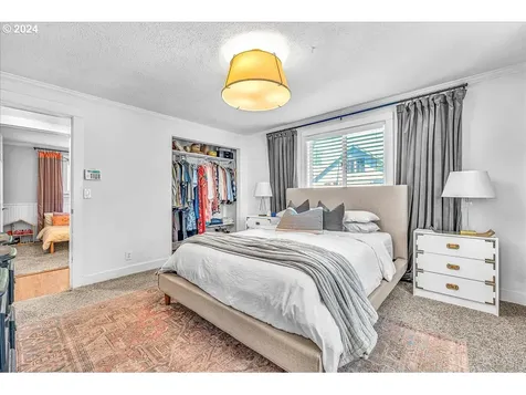 180 W Dartmouth Street Gladstone OR 97027
