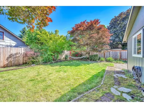180 W Dartmouth Street Gladstone OR 97027