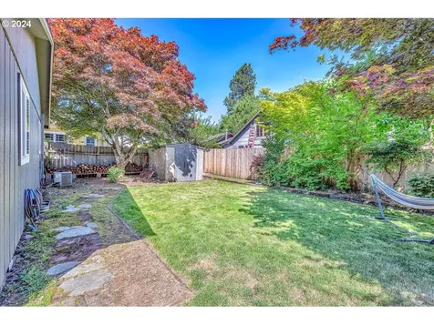 180 W Dartmouth Street Gladstone OR 97027