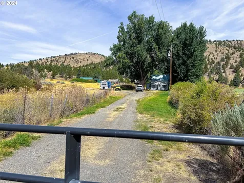 50753 Highway 26 Mount Vernon OR 97865