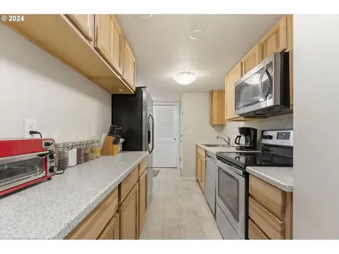 1115 Ne 114th Avenue Portland OR 97220
