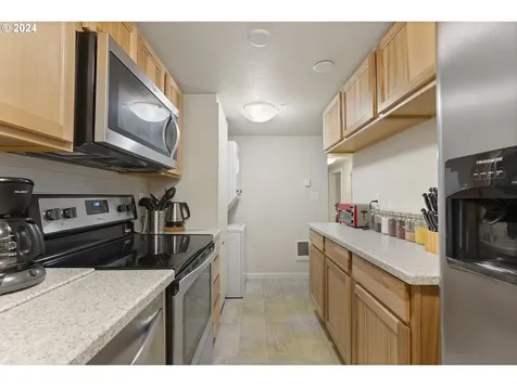 1115 Ne 114th Avenue Portland OR 97220