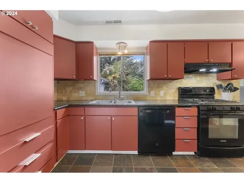 1115 Ne 114th Avenue Portland OR 97220