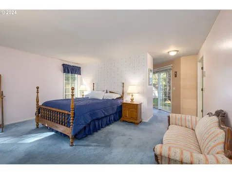 18949 Indian Creek Avenue Lake Oswego OR 97035