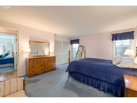 18949 Indian Creek Avenue Lake Oswego OR 97035