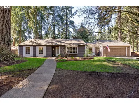 18949 Indian Creek Avenue Lake Oswego OR 97035
