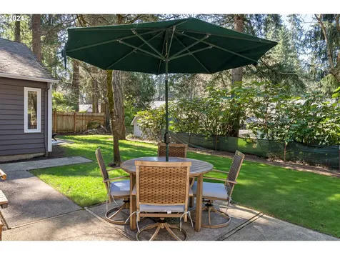 18949 Indian Creek Avenue Lake Oswego OR 97035