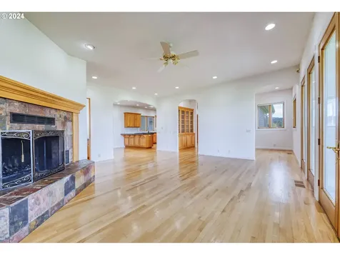 35741 Spring Hill Road Creswell OR 97426