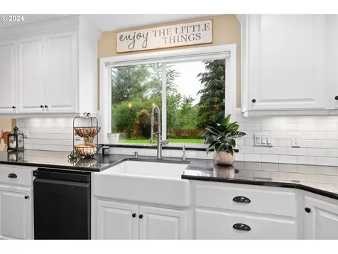 4473 Nw Emily Way Camas WA 98607