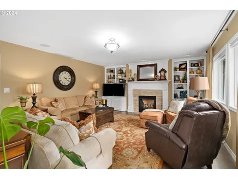 4473 Nw Emily Way Camas WA 98607