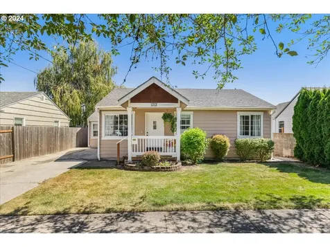 1212 Ne Galloway Street Mcminnville OR 97128