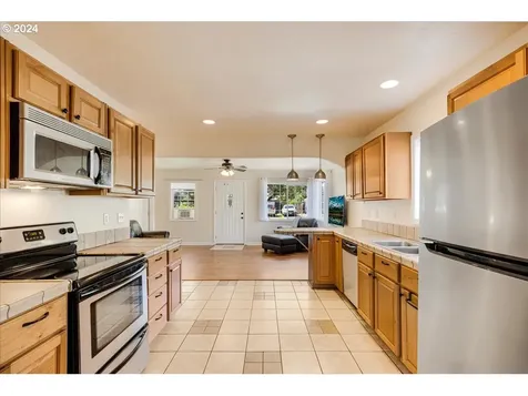 1212 Ne Galloway Street Mcminnville OR 97128