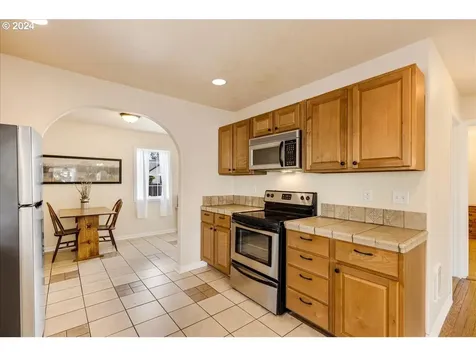 1212 Ne Galloway Street Mcminnville OR 97128