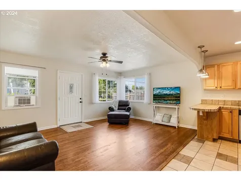 1212 Ne Galloway Street Mcminnville OR 97128
