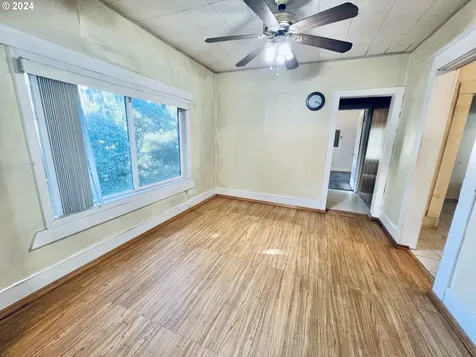 805 E 13th Street The Dalles OR 97058