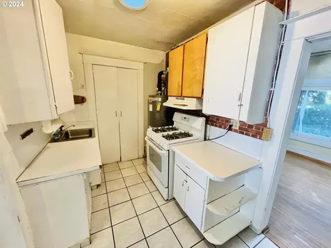 805 E 13th Street The Dalles OR 97058