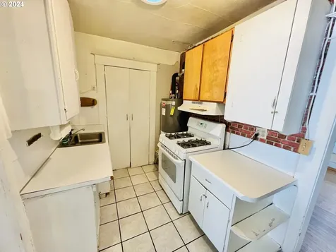 805 E 13th Street The Dalles OR 97058