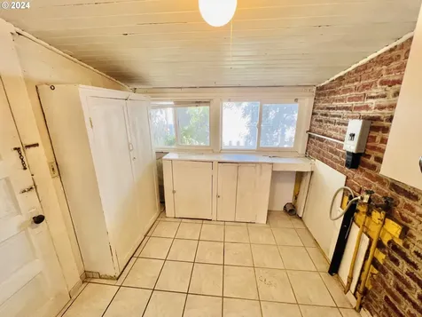 805 E 13th Street The Dalles OR 97058