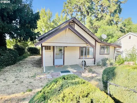 805 E 13th Street The Dalles OR 97058