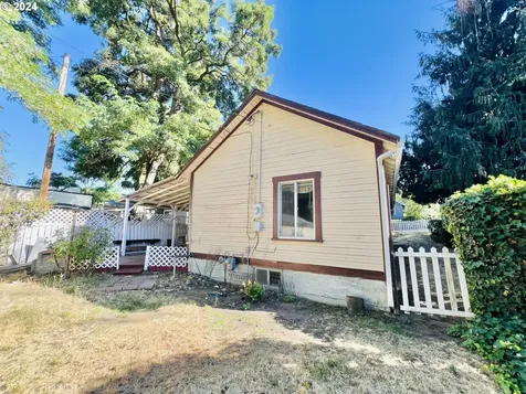805 E 13th Street The Dalles OR 97058