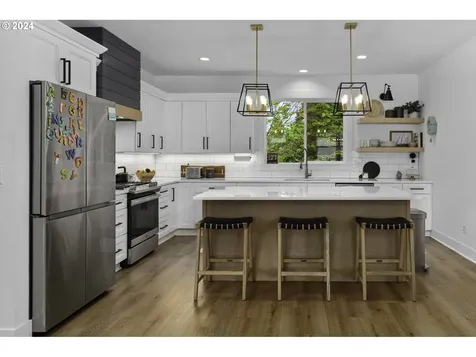 3511 Scenic View Drive Se Salem OR 97302