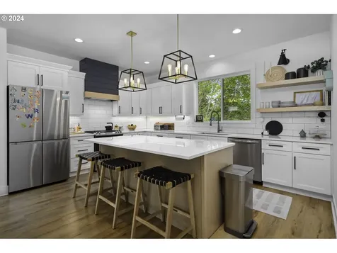 3511 Scenic View Drive Se Salem OR 97302