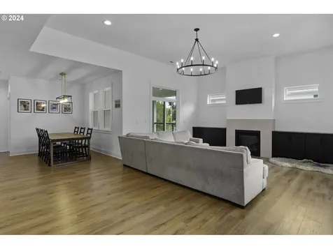 3511 Scenic View Drive Se Salem OR 97302