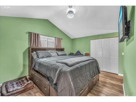 340 Se 17th Street Troutdale OR 97060