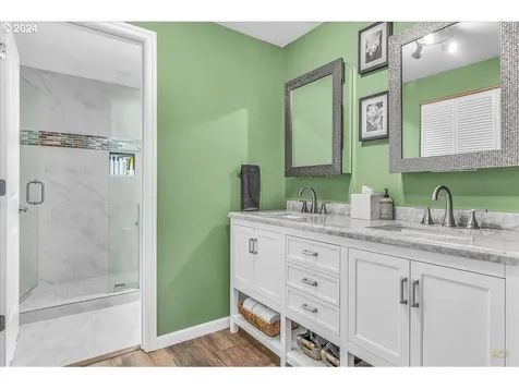 340 Se 17th Street Troutdale OR 97060