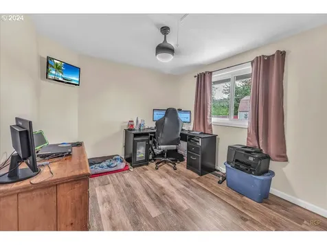340 Se 17th Street Troutdale OR 97060