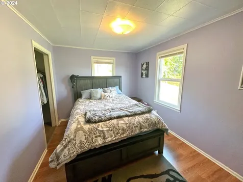 410 N Hyland Lane Lowell OR 97452