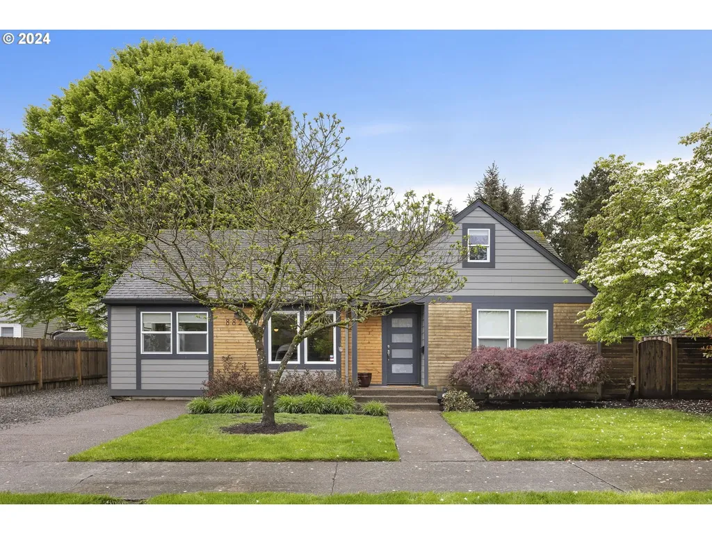 8826 Ne Hill Way Portland OR 97220