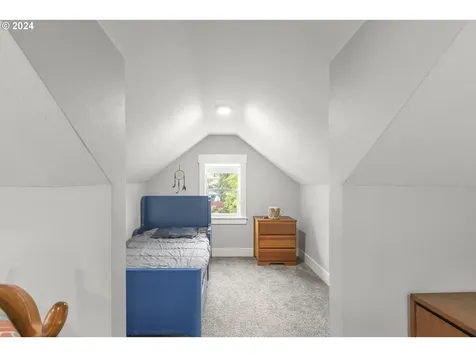 8826 Ne Hill Way Portland OR 97220