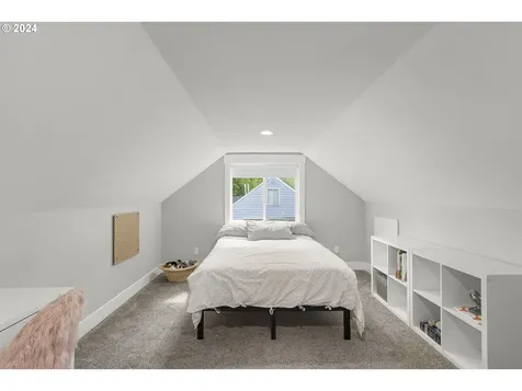 8826 Ne Hill Way Portland OR 97220