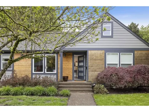8826 Ne Hill Way Portland OR 97220