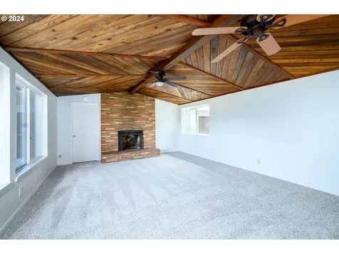 445 NW 18th Place Mcminnville OR 97128