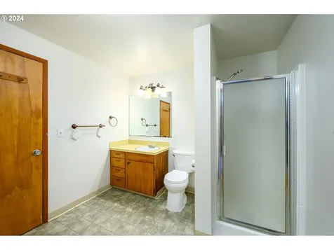 445 NW 18th Place Mcminnville OR 97128
