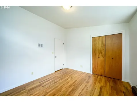 445 NW 18th Place Mcminnville OR 97128