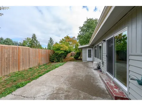 445 NW 18th Place Mcminnville OR 97128