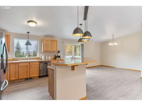 196 Sholes Drive Chehalis WA 98532