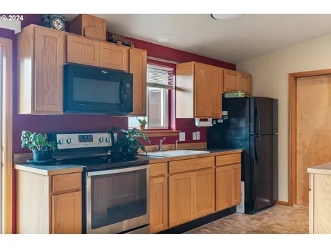 196 Sholes Drive Chehalis WA 98532