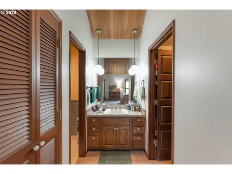 780 Se Summit Drive Roseburg OR 97470